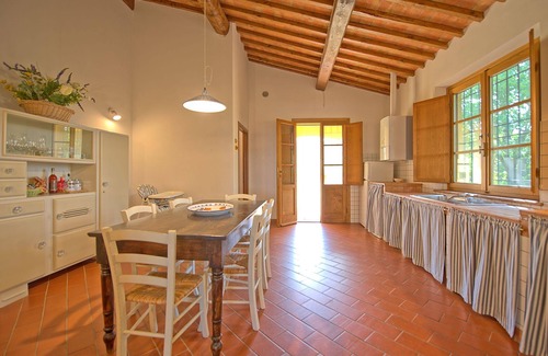 Legoli Villa | Maison de vacances privée avec piscine privée, WIFI, TV, terrasse, animaux admis, vue panoramique
