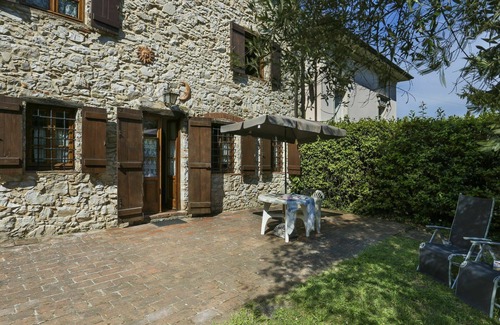Santa Maria del Giudice Villa | Magnifique maison de vacances privée avec WIFI, TV, patio, animaux admis et parking