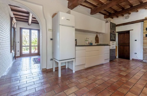 Bettolelle Villa | Merveilleuse maison de vacances privée avec WIFI, piscine privée, TV et vue panoramique