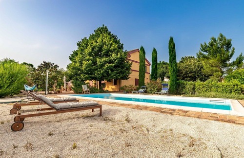 Bettolelle Villa | Merveilleuse maison de vacances privée avec WIFI, piscine privée, TV et vue panoramique