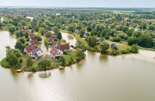 Municipality of Emmen Maison | Merveilleuse maison de vacances privée avec bain à remous, WIFI, piscine, TV et parking