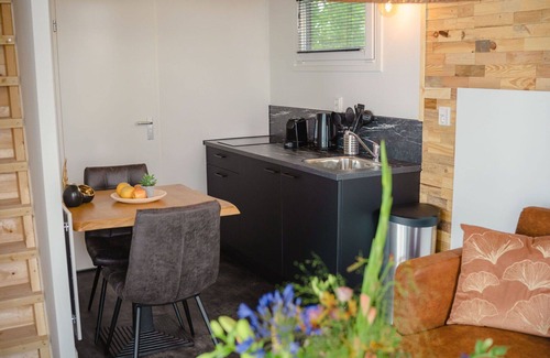 Maurik Maison | Maravillosa casa de vacaciones privada con WIFI, TV, terraza, mascotas permitida y aparcamiento