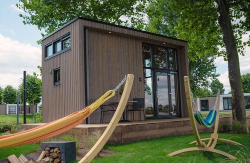 Maurik Maison | Maravillosa casa de vacaciones privada con WIFI, TV, terraza, mascotas permitida y aparcamiento