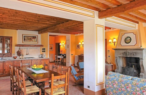 Porrena Villa | Belle maison de vacances privée avec piscine privée, WIFI, TV, patio, vue panoramique, parking