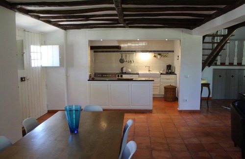 Santo Andre de Poiares Cottage | Belle maison familiale avec grande piscine 12x6 mt, wifi gratuit