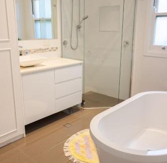 Bulimba Maison | Beautiful Queenslander Getaway