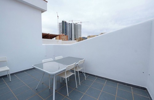 Capuchinos Appartement | Beautiful, Quiet Duplex Apartment in Malaga with Private Terrace