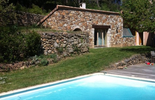 Privas Villa | Très belle propriété au calme avec piscine et annexe en pierre + clim
