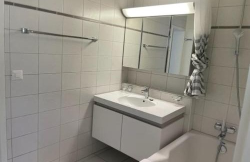 Hirslanden Appartement | Beautiful, quite and very central 2 bedroom flat (Sky6)