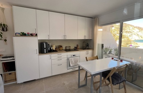 Santa Eulalia del Rio Appartement | Beautiful Relaxing Tiny Beach Home in Ibiza’s Cala Llonga Beach