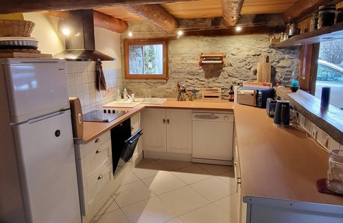Estarvielle Maison | Belle Grange Rénovée pour 10 Personnes. Proche des stations de ski.