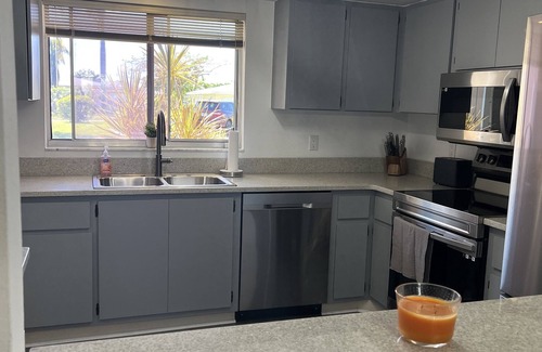 Villas Villa | Beautiful renovated split duplex in quiet, safe, small community!