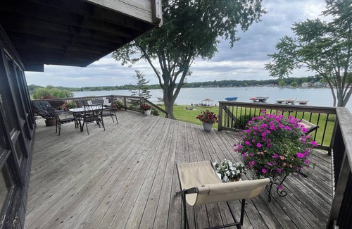 Vandalia Maison | Beautiful rental with amazing views on Donnell Lake’s North Shore,