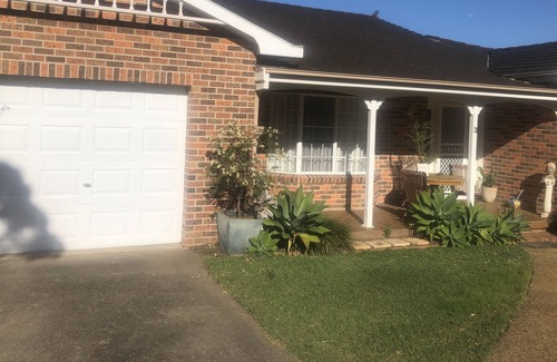Eungai Rail Maison | Beautiful Rural home just off hwy and 10 mins to beach and shops.