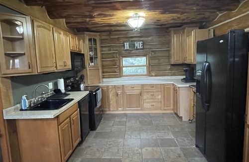Hazel Green Cabine | Beautiful rustic and secluded cabin on a dead end lane and close to Galena, IL.