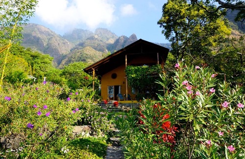 Santa Cruz La Laguna Maison | Belle maison de retraite du lac Atitlan - Vues spectaculaires et grand jardin
