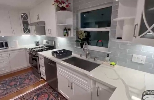 Walnut Creek Maison | Beautiful safe family oriented quite and relaxing house with all Ammunities.