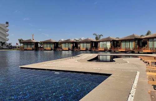 Trikomo Appartement | Beautiful Sea and Mountain View apartment in a 7 star living complex,