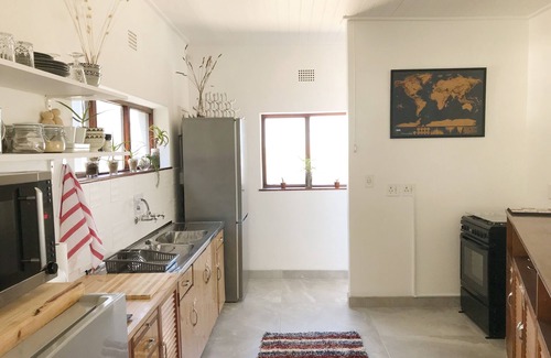 Rooiels Maison | Beautiful Sea front cottage right on the Atlantic ocean.