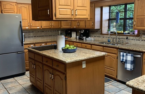 Hugo Maison | Beautiful, secluded ranch home with 3 bdrm and 2 bath