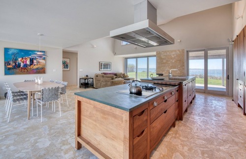 Shorewood Maison | Beautiful Shelter Island/Hamptons Beach House Monthly Rental