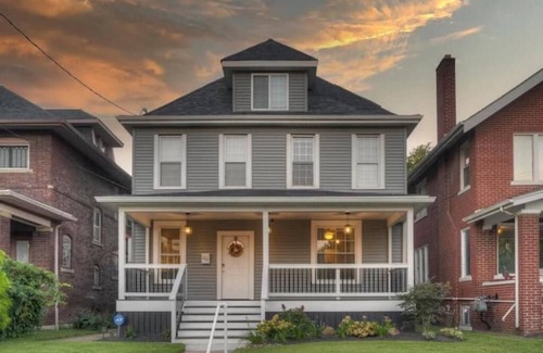 Merion Village Maison | Beautiful South-Side Stay
