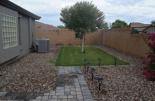 San Tan Valley Maison | Beau ranch de 3 chambres. 2175 pieds carrés Terrasse couverte pour profiter du soleil.