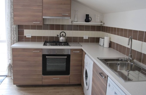 Casoli Appartement | Bel appartement spacieux avec piscine partagée