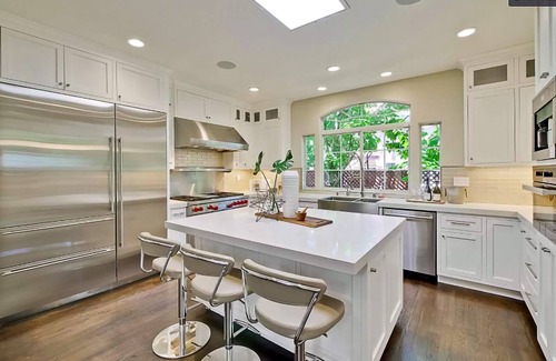 Country Club Maison | Beautiful & Spacious Custom Home -- 4 BDRM/3 BATH + Office