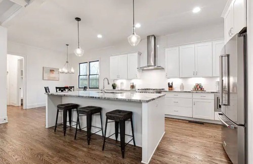 Kirkwood Maison | New Classy & Spacious Home in Downtown Atlanta