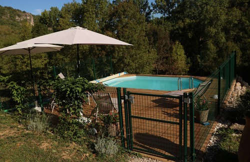 Bruniquel Cottage | Belle maison en pierres dans un grand parc, piscine chauffée, calme assuré