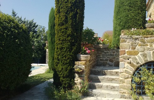 Cruis Maison | Belle maison en pierre avec vue splendide sur la vallée, animaux acceptés
