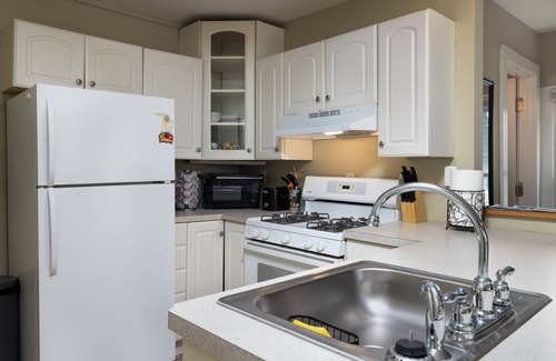 Saratoga Springs Appartement | Beautiful studio apartment in Saratoga - short walk to downtown