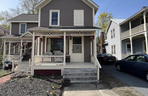 Saratoga Springs Appartement | Beautiful studio apartment in Saratoga - short walk to downtown