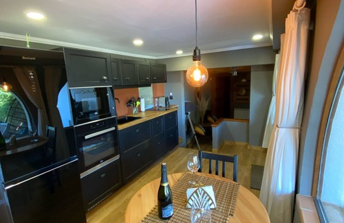 Begur Appartement | Beau studio / appartement avec air conditionné et utilisation de la piscine.
