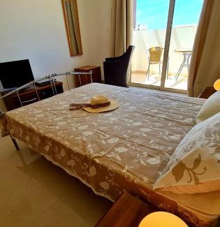 Peyia Town Appartement | Beautiful studio Z104 in Vanessa Complex