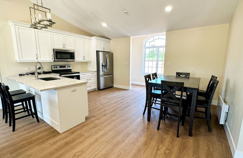 Argyle Shore Copropriété | Beautiful suite located just outside Cavendish! Newly constructed w/ fireplace