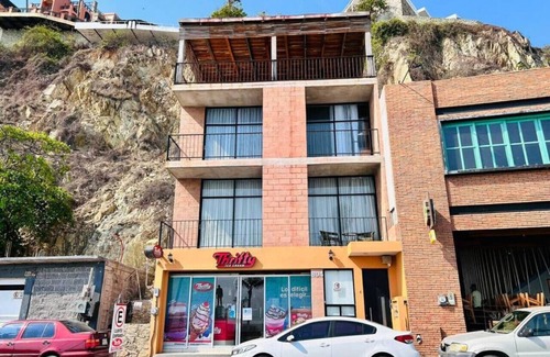 Balcones de Loma Linda Appartement | Beautiful Suite on Malecón with ocean views!