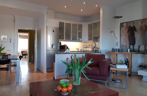 Grachtengordel-West Appartement | Beautiful, Spacios, Sunny, 1 Bedr, Apt in City Ctr. (w. Ascenseur)