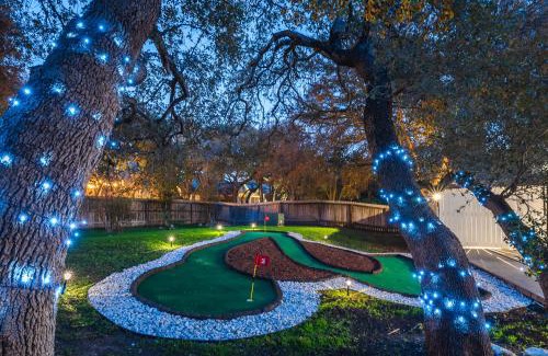 Vista Del Norte Maison | Beautiful Texas Ranch House, Game Room & Minigolf