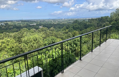 Zamboanga Maison | Beautiful Three Bedroom Home with City View