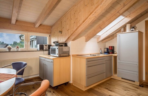 Nitzenweiler Appartement | Magnifique appartement de vacances au dernier étage "Schleinseeblick" avec vue sur le lac
