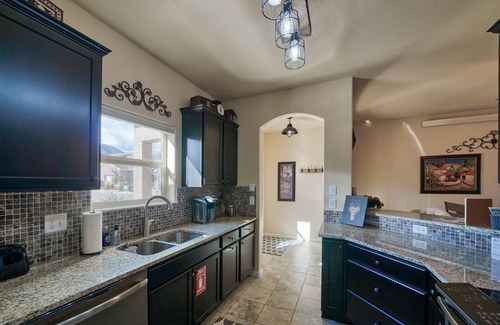 Poncha Springs Maison | Beautiful Town Home in Poncha Springs- minutes to Monarch Mountain