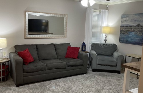 Oxford Maison | Beautiful Townhome in Gated Community 1 mile from Ole Miss