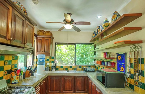 Soliman Bay Villa | Beautiful tropical villa with beachside pool, AC with great views!