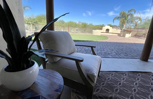 Casas Adobes Maison | Beautiful Tucson Oasis, fenced pool, fully fenced yard