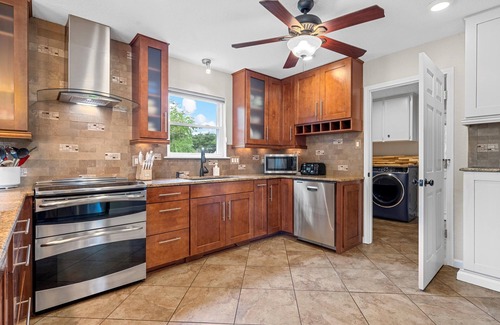 Belton Maison | Beautiful Tudor Style home centrally located, and packed with amenities!