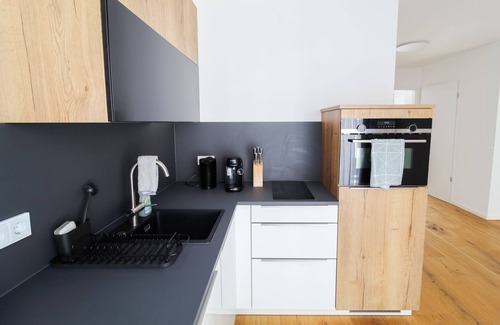 Friedrichshain Appartement | Beautiful two-room apartment on the 4th floor with lots of space