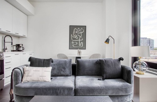Gallaudet Appartement | Beautiful Union Market 1BR w/ Gym & W/D, steps to Metro, by Blueground
