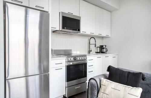 Gallaudet Appartement | Beautiful Union Market 1BR w/ Gym & W/D, steps to Metro, by Blueground